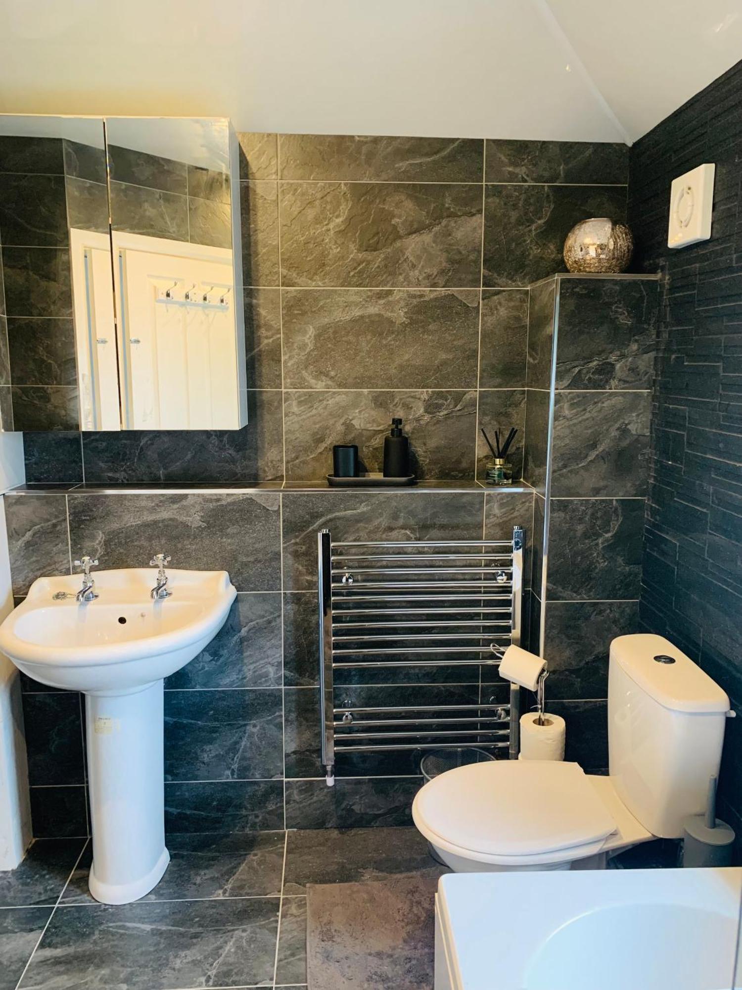 Chic 5 Bedroom House With Private Parking & Garden Bristol Esterno foto