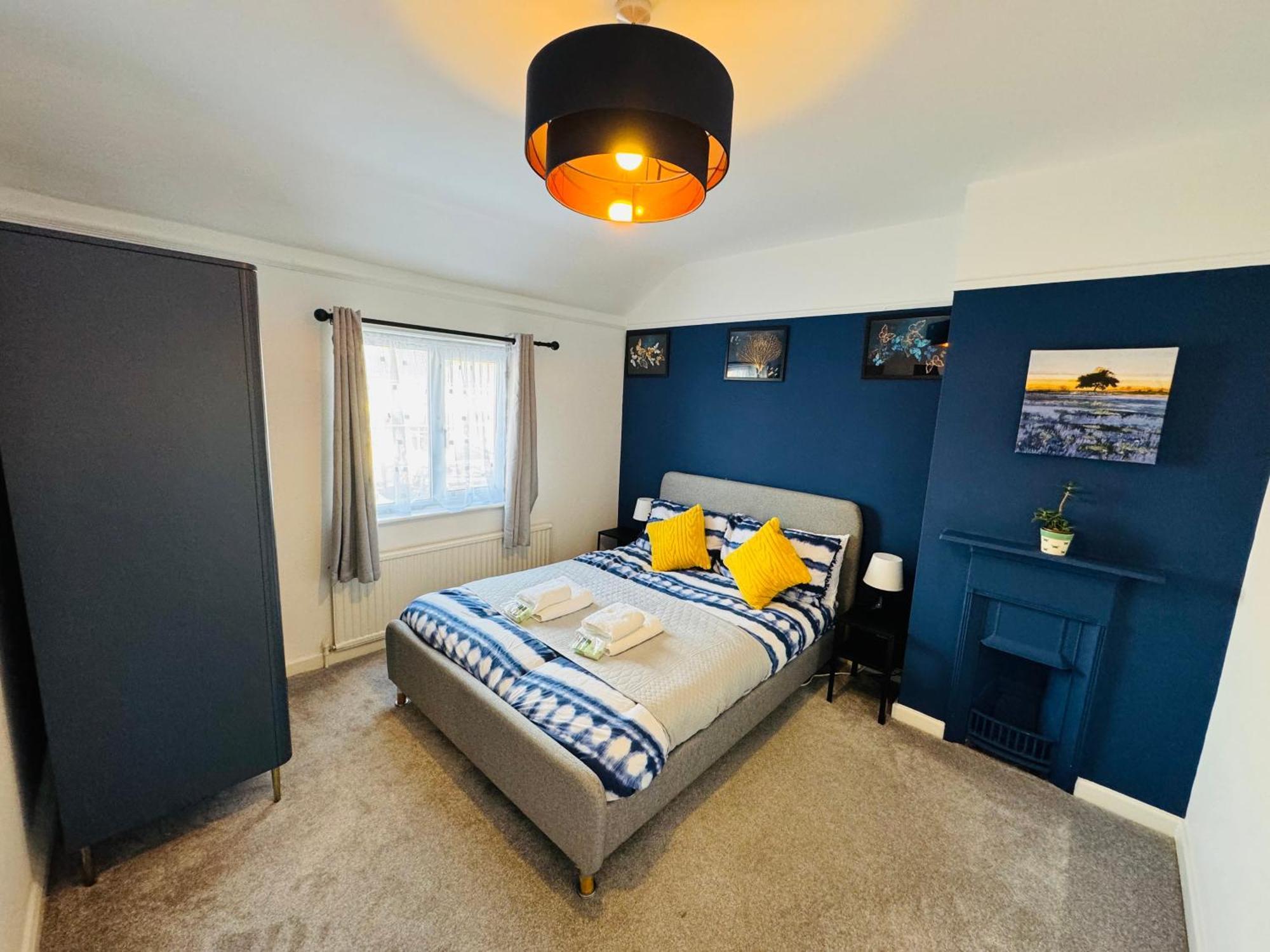 Chic 5 Bedroom House With Private Parking & Garden Bristol Esterno foto